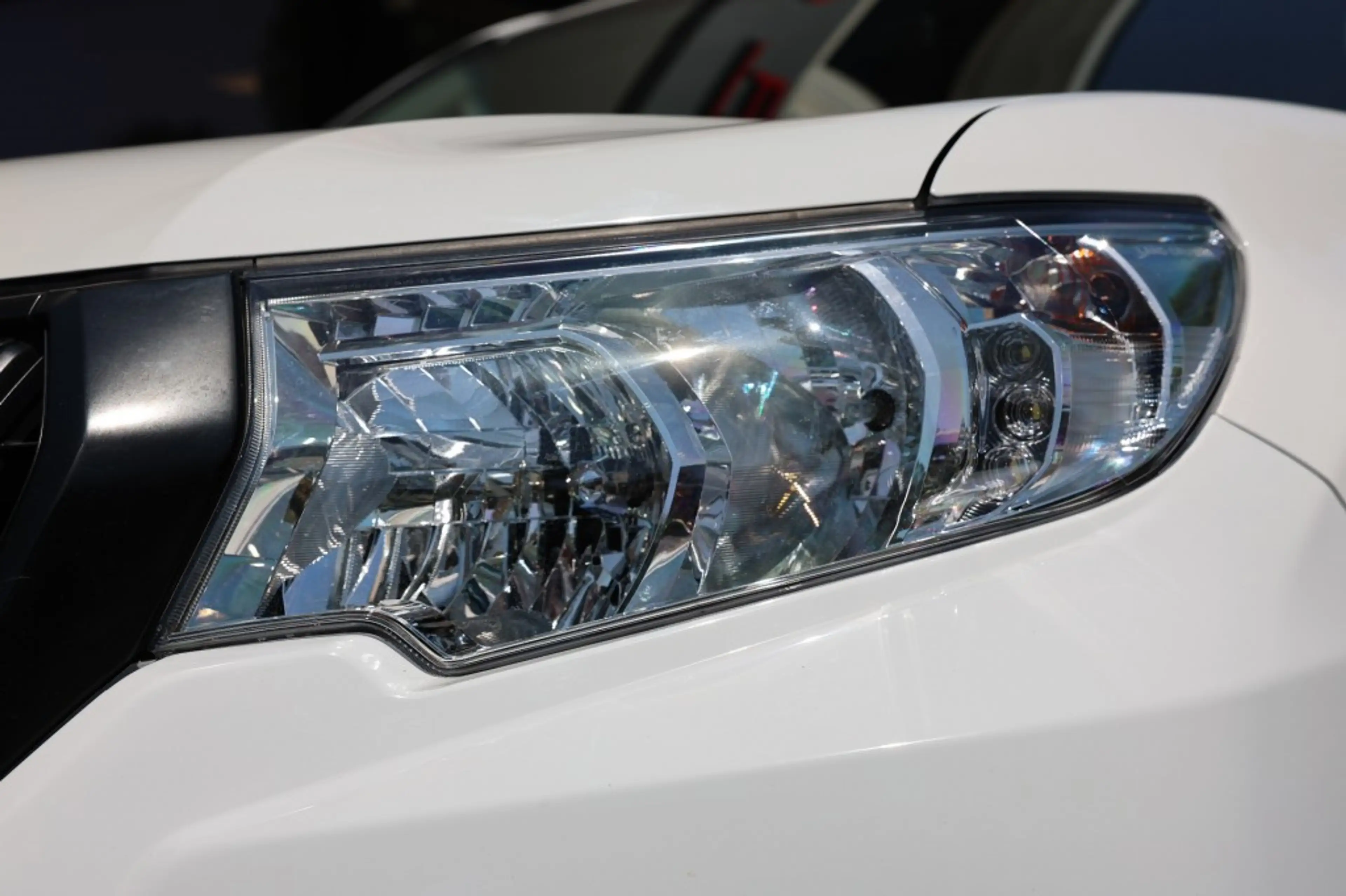 Toyota Land Cruiser 2.8 D-4D 5DRS COMFORT A/T VAN — photo 22