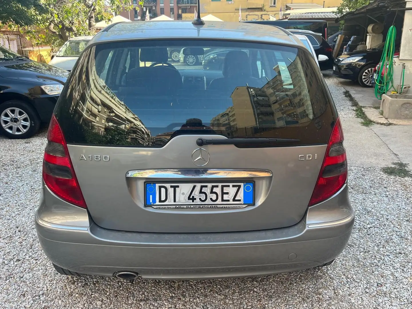 Mercedes-Benz A 180 A 180 cdi Avantgarde Gris - 2