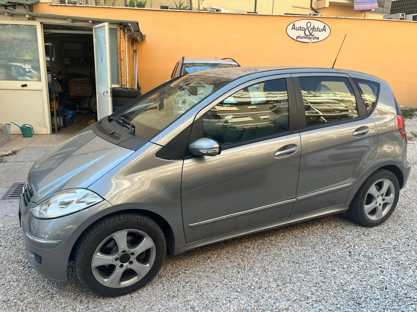 Mercedes-Benz A 180 A 180 cdi Avantgarde Gris - 1