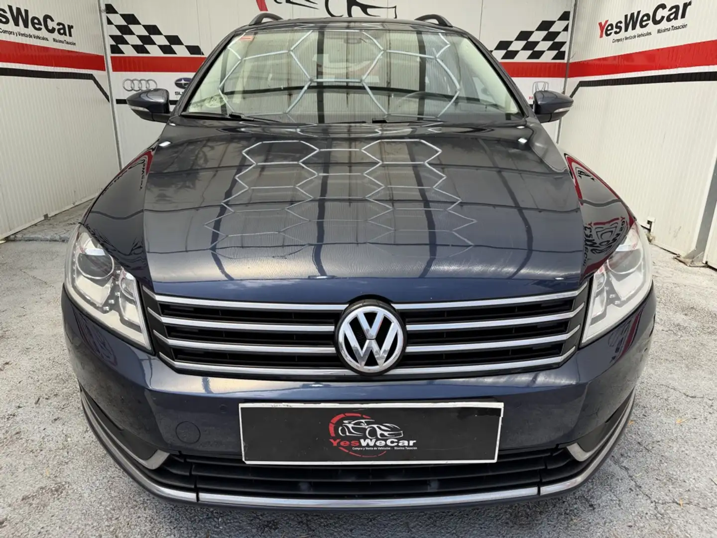 Volkswagen Passat Variant 2.0TDI HighlineBMT DSG Azul - 2
