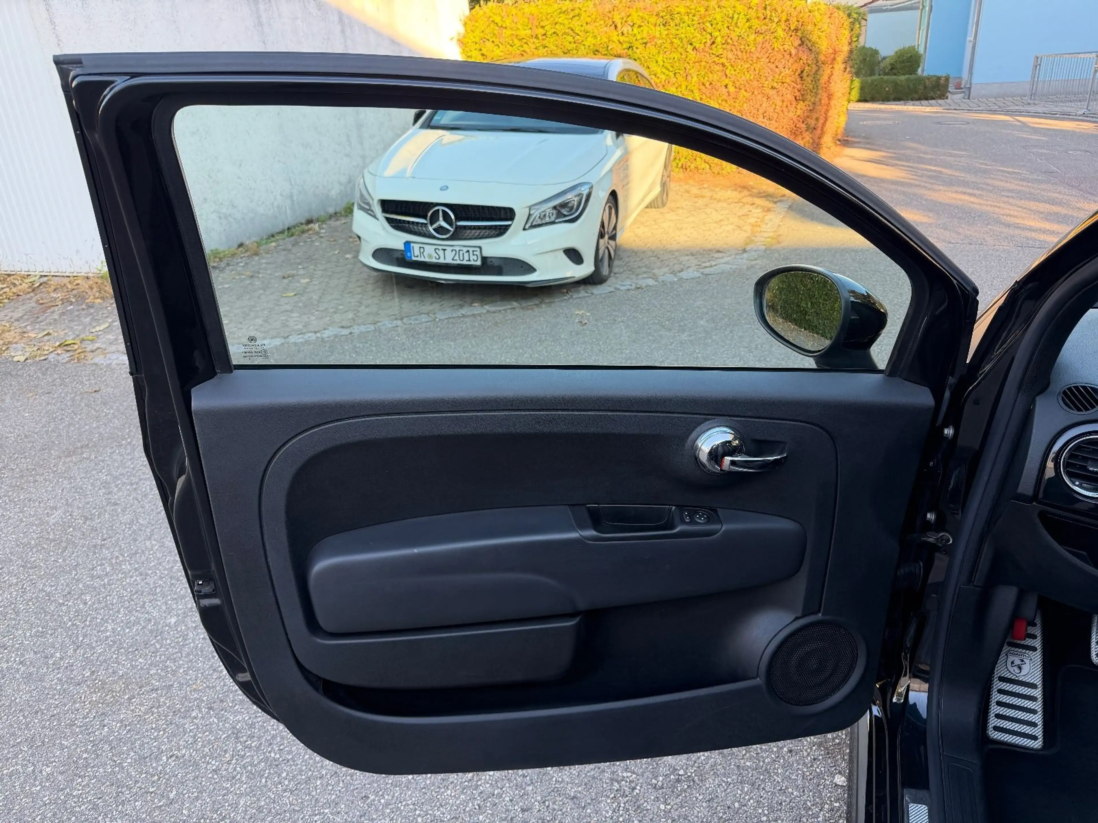 Abarth 595C 595 Cabrio Turismo TÜV NEU/BI-XENON/LEDER/PDC/ — photo 14