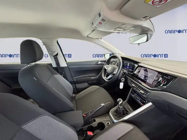 Volkswagen Polo view 7