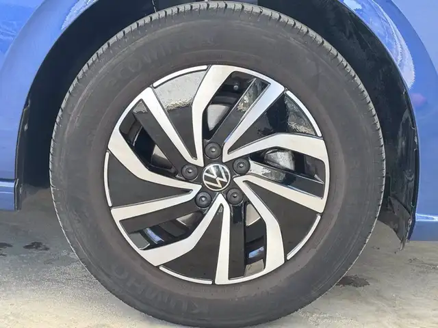 Volkswagen Polo view 14