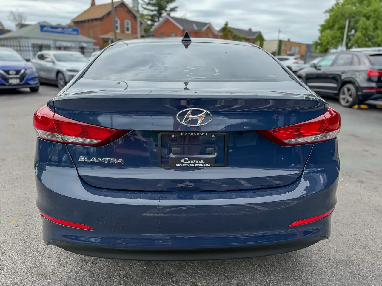 Hyundai ELANTRA снимка Hyundai ELANTRA