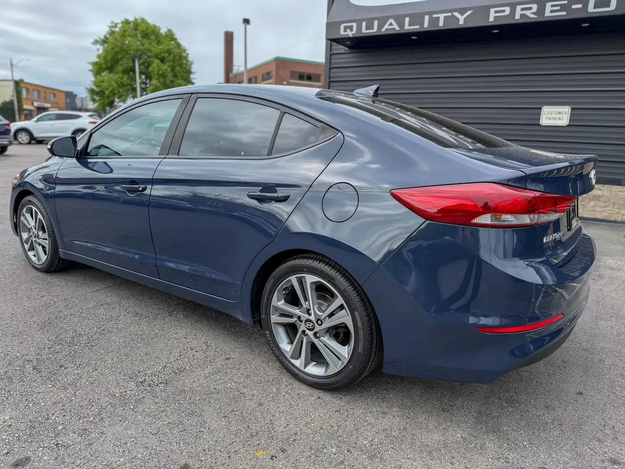 Hyundai ELANTRA снимка Hyundai ELANTRA