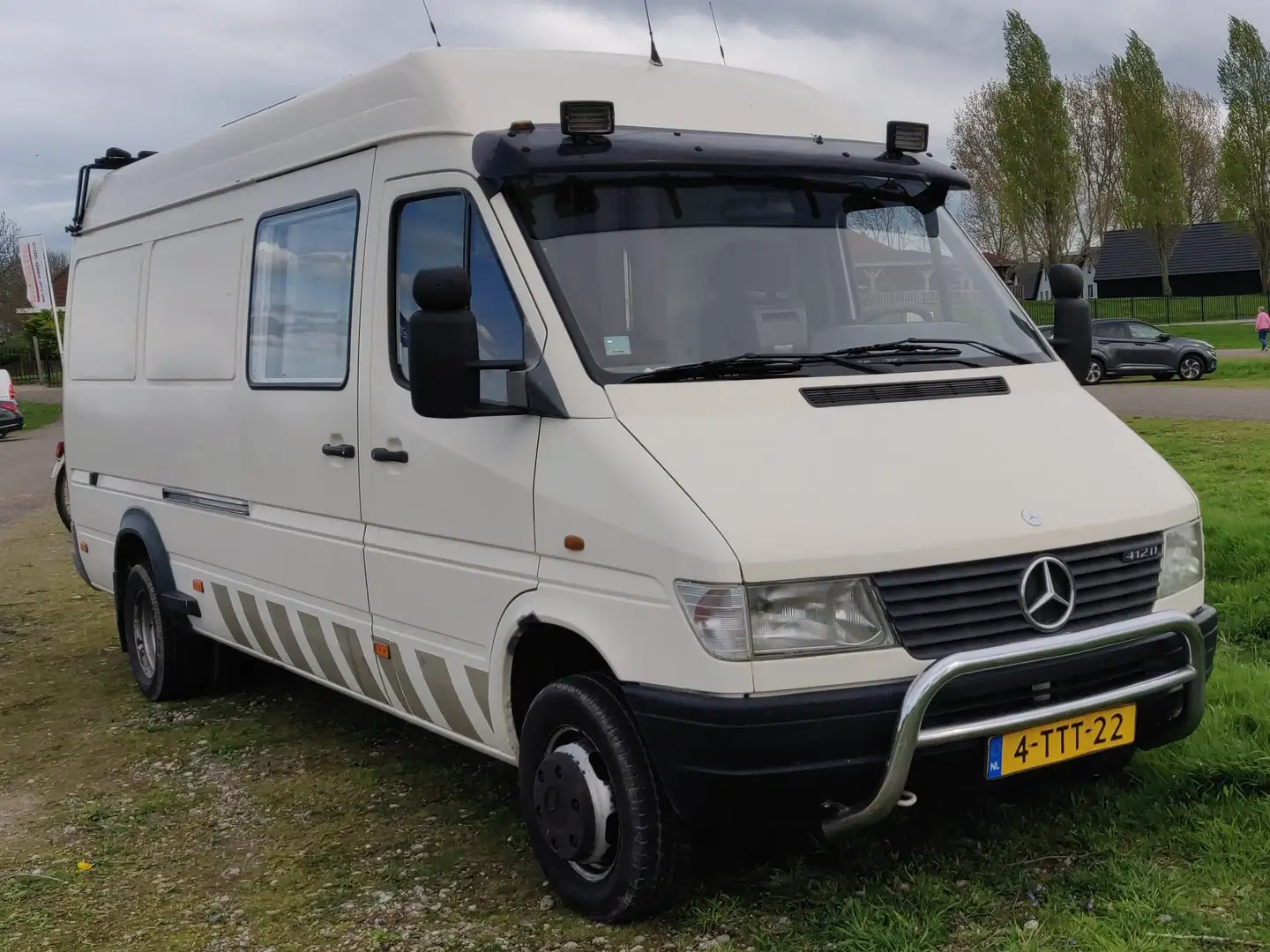 Caravans-Wohnm Camper 412D Mercedes benz Weiß - 2