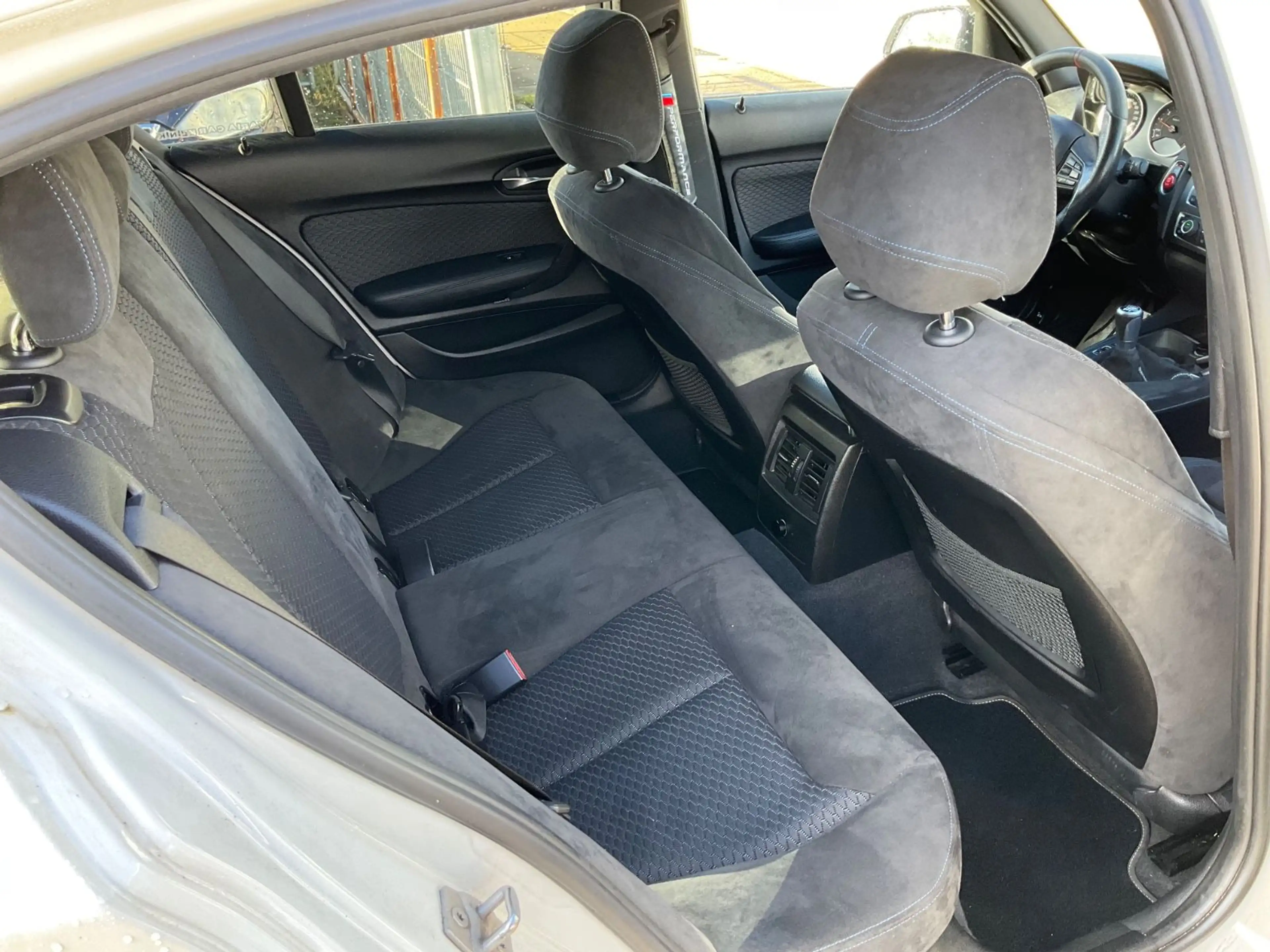 BMW 118 i Limousine 5-trg. * M-Paket Sport-Line * — photo 14