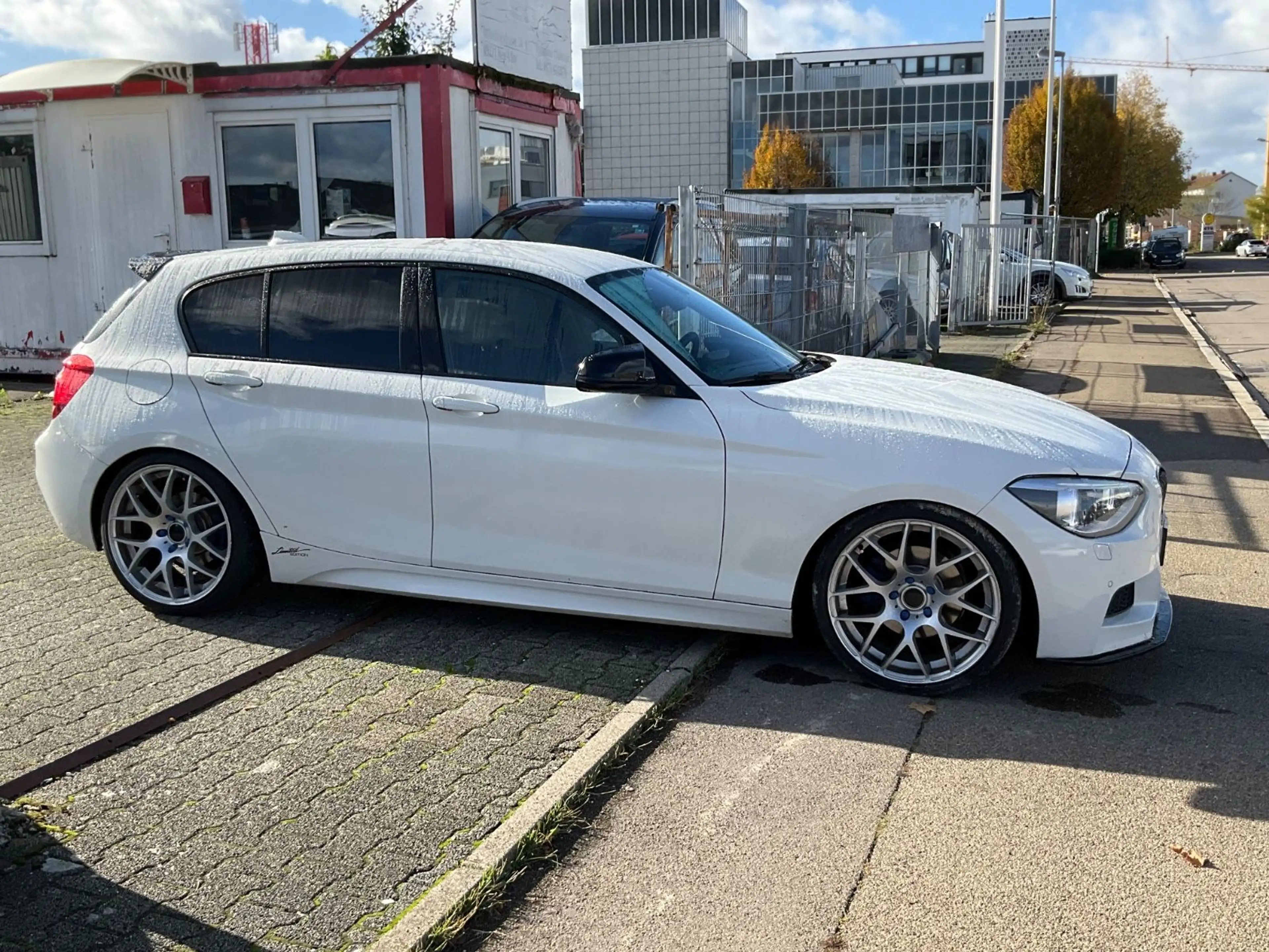 BMW 118 i Limousine 5-trg. * M-Paket Sport-Line * — photo 7