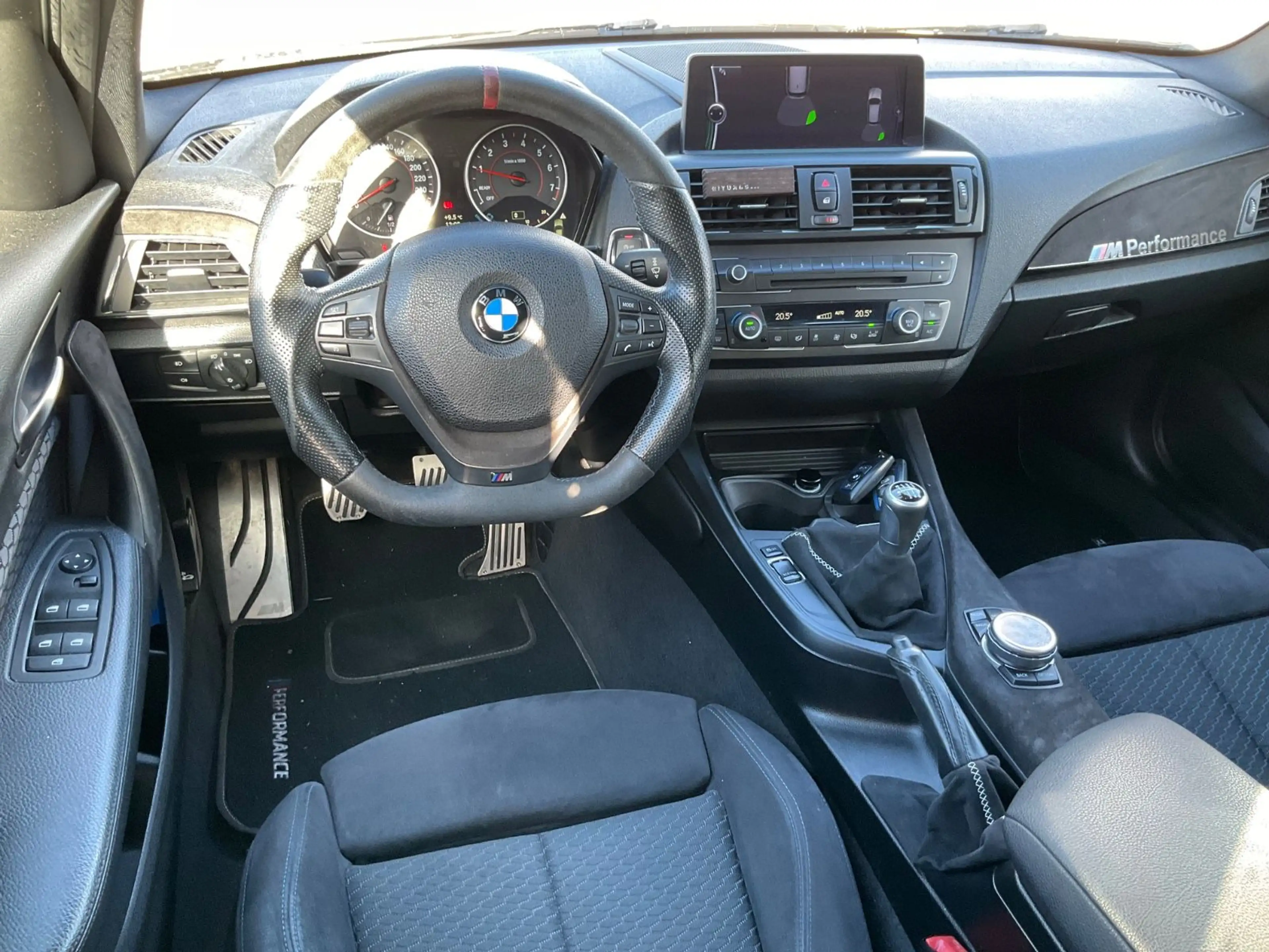 BMW 118 i Limousine 5-trg. * M-Paket Sport-Line * — photo 16