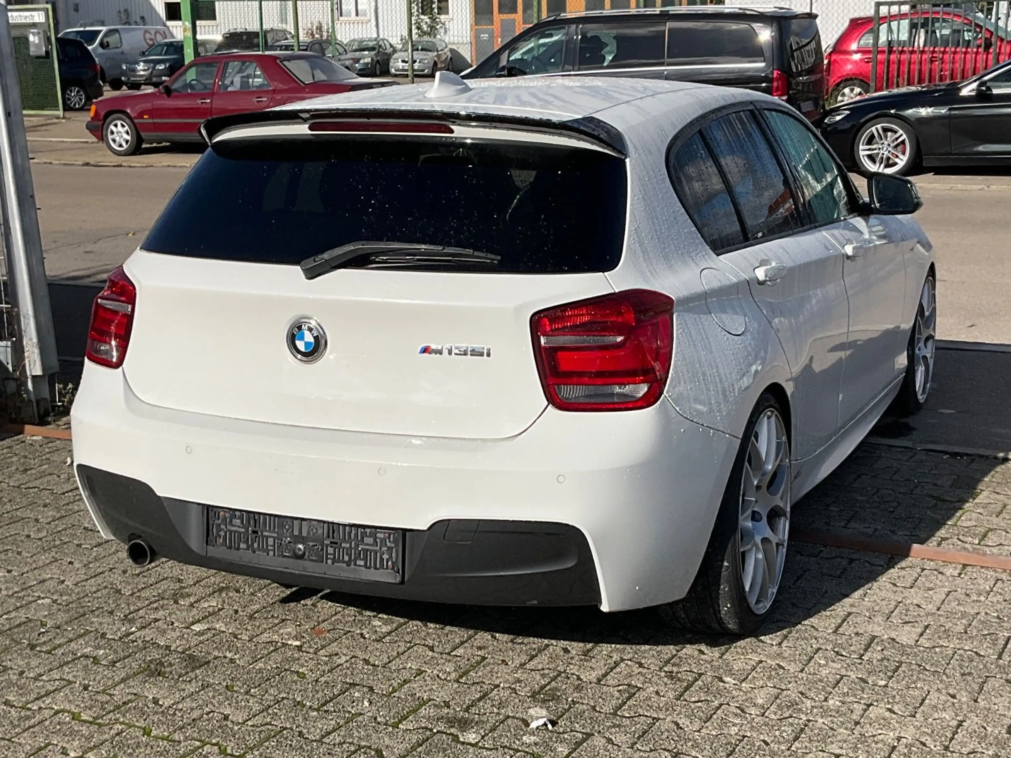 BMW 118 i Limousine 5-trg. * M-Paket Sport-Line * — photo 9