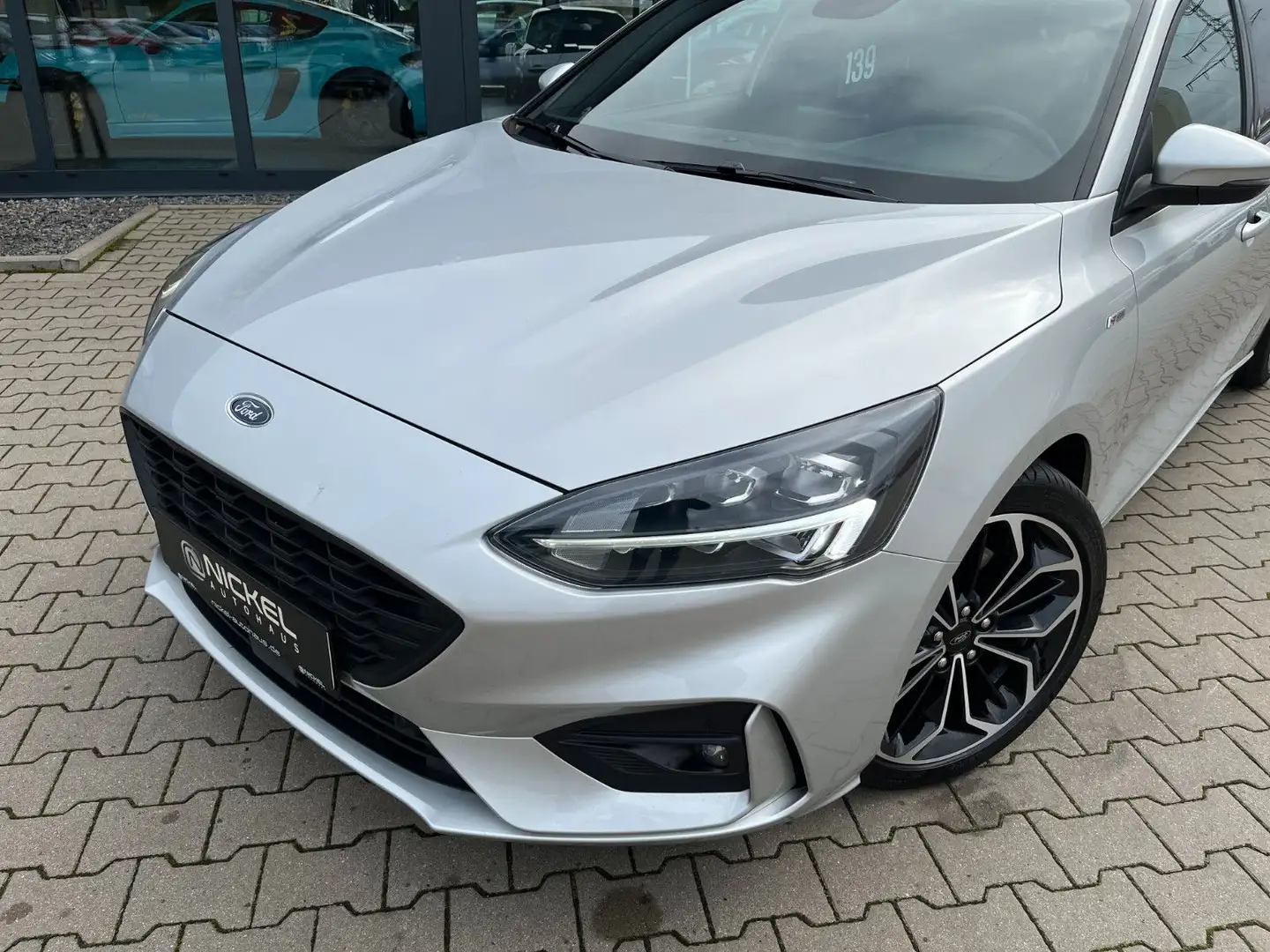 Ford Focus Turnier ST-Line X*Navi*Led*Pano*Kamera* Gris - 2