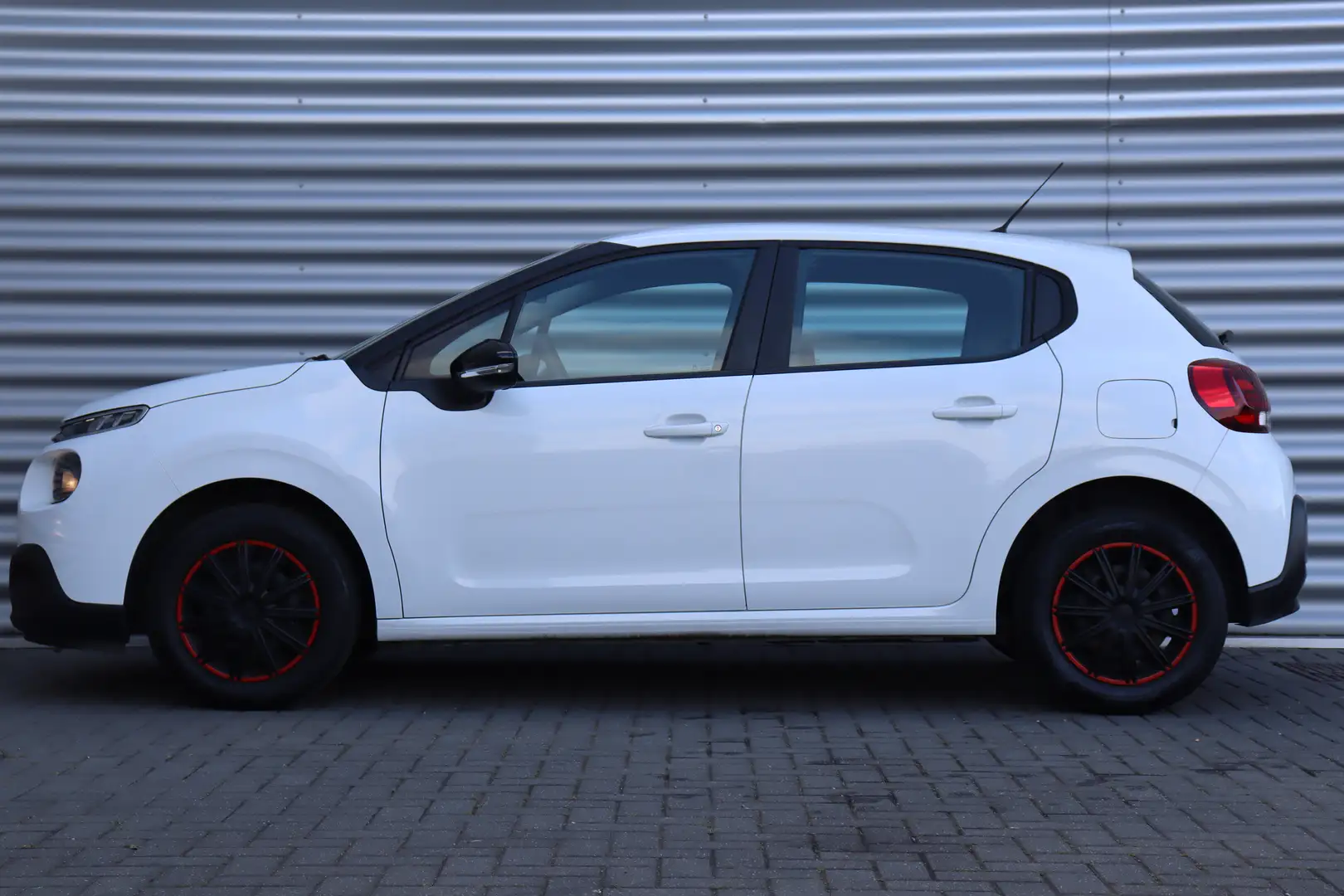 Citroen C3 Citroën 1.2 PURETECH 83PK FEEL / NAVI / CLIMA / LE Weiß - 2