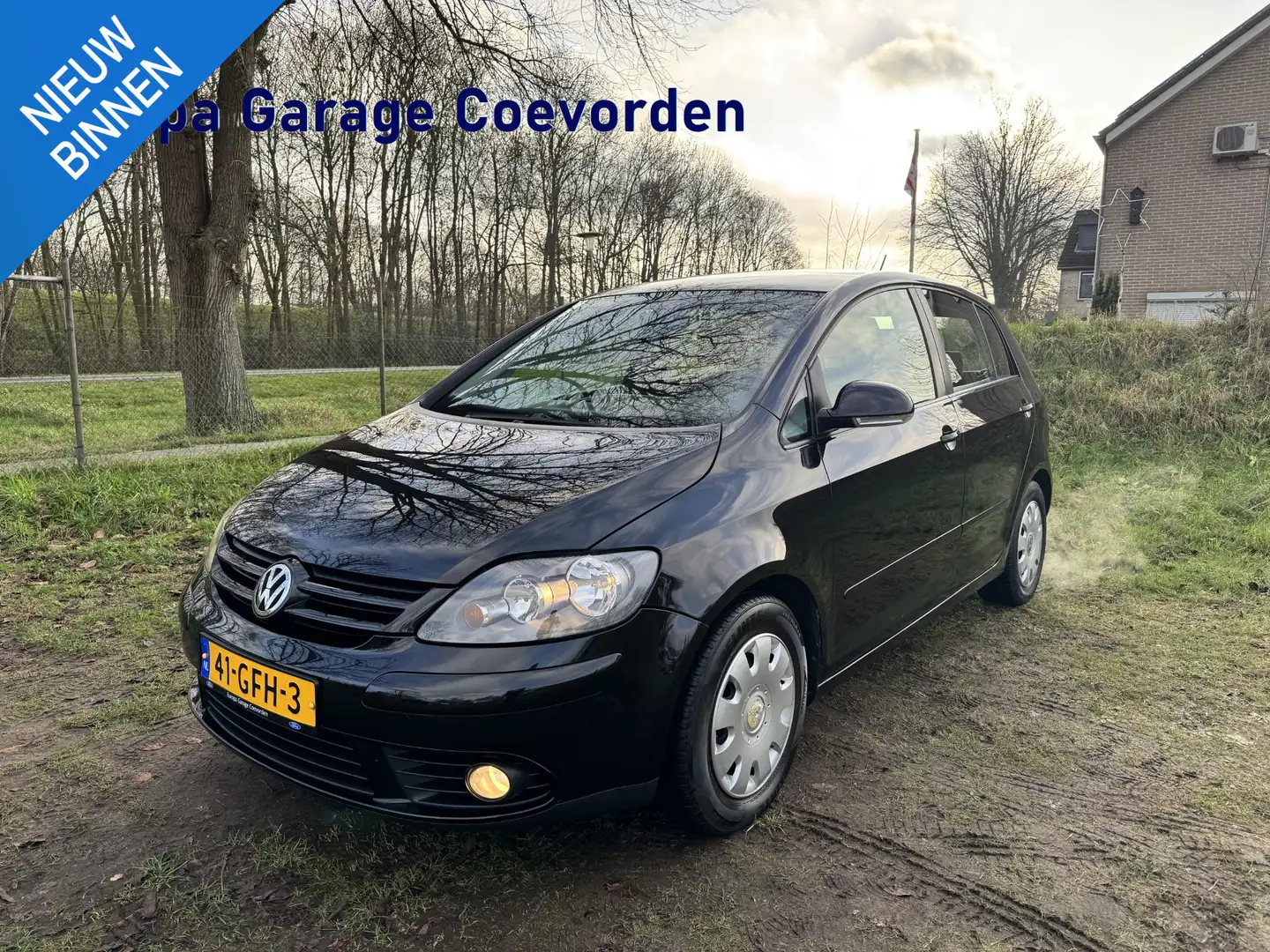 Volkswagen Golf Plus 1.6 Trendline | LEES TEKST | EXPORTPRIJS | ZO MEE Zwart - 1