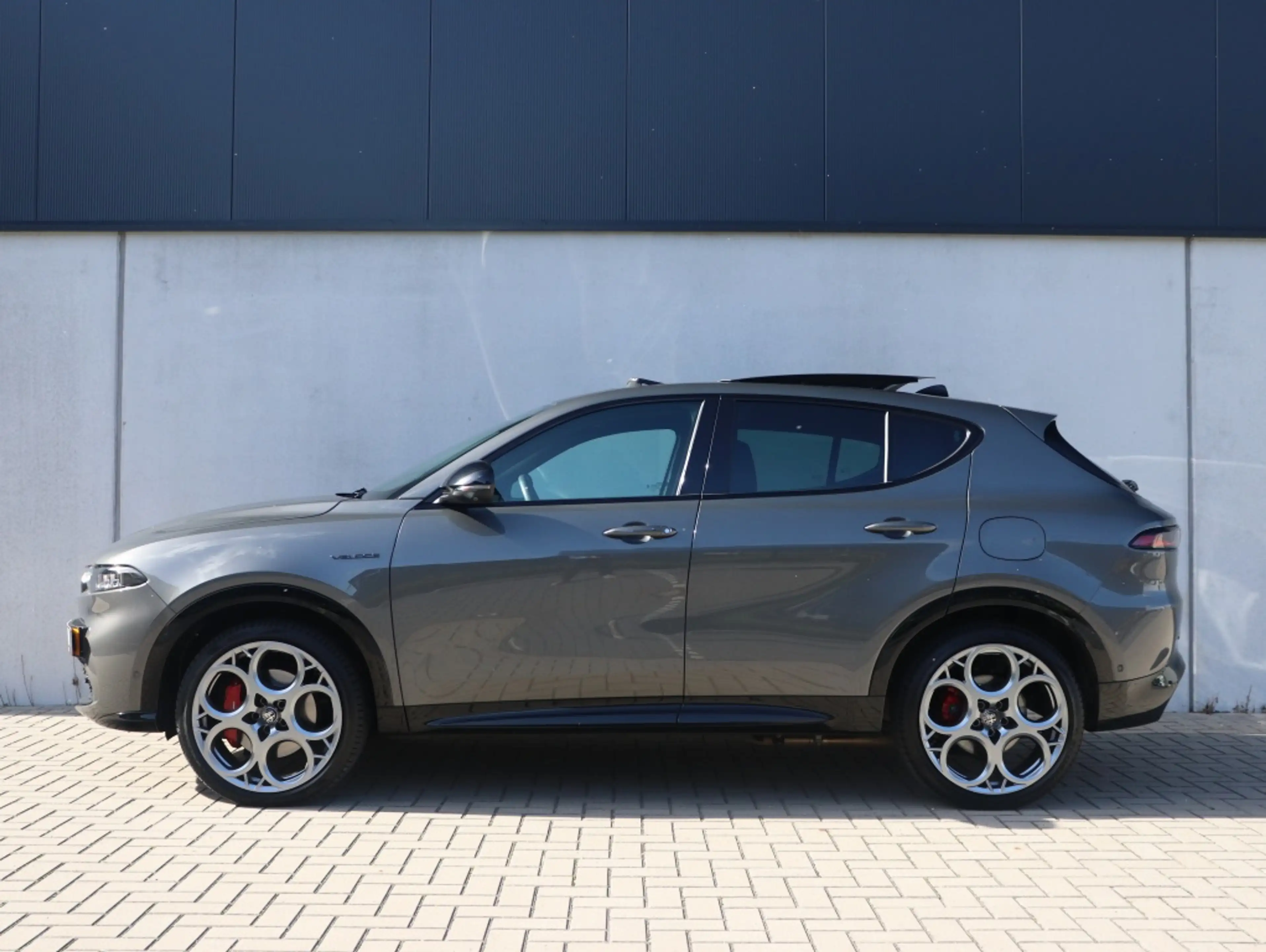 Alfa Romeo Tonale 1.3T PHEV 280 PK Veloce | Pano | Leder | Winter | — photo 8