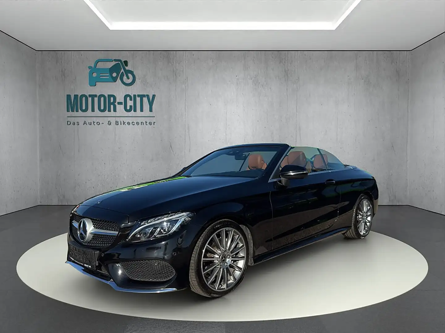Mercedes-Benz C 220 d AMG Line Schwarz - 1