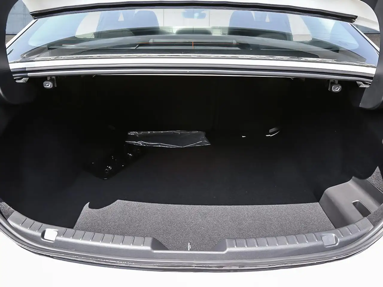 Mazda 3 снимка Mazda 3