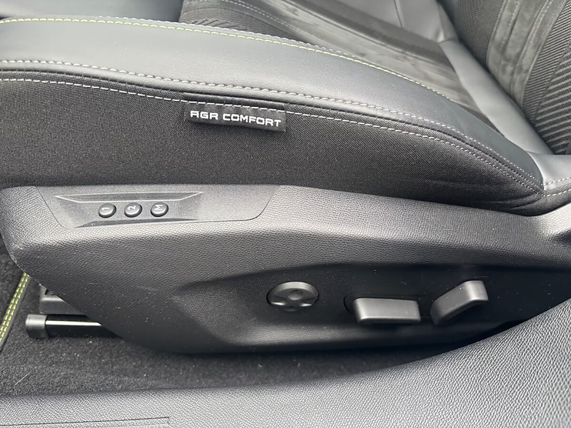 Peugeot 408 1.2 Puretech 130 GT (EURO 6d) — photo 14