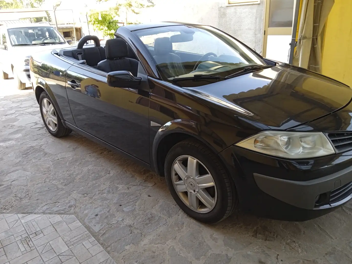 Renault Megane 1.5 dci Dynamic cabrio coupé Nero - 2