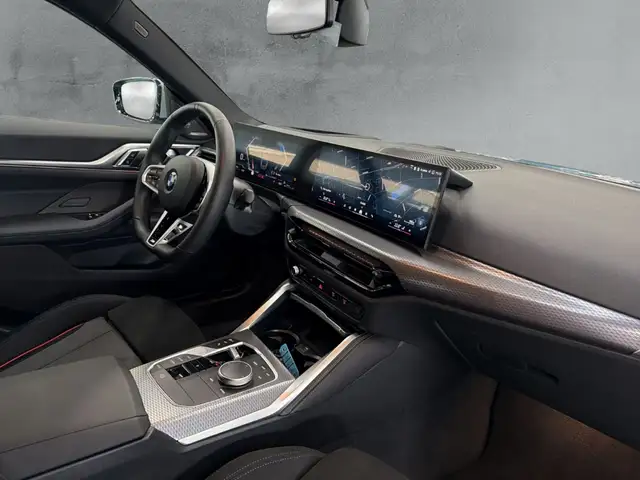 BMW 4 Series view 12