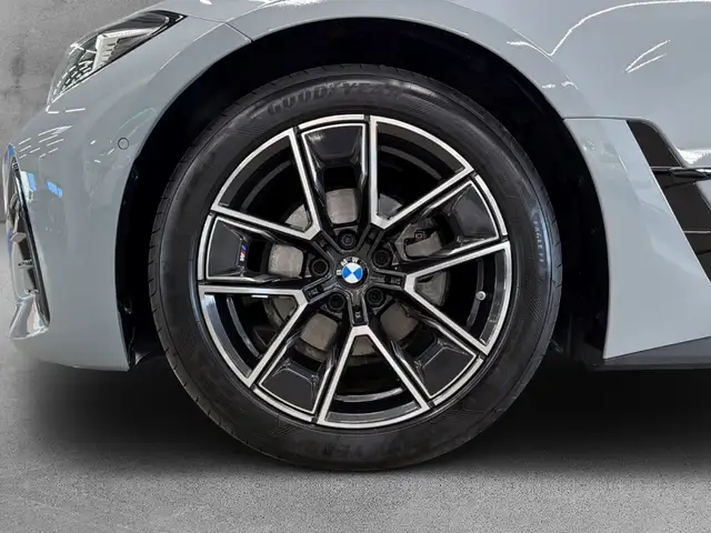 BMW 4 Series view 7