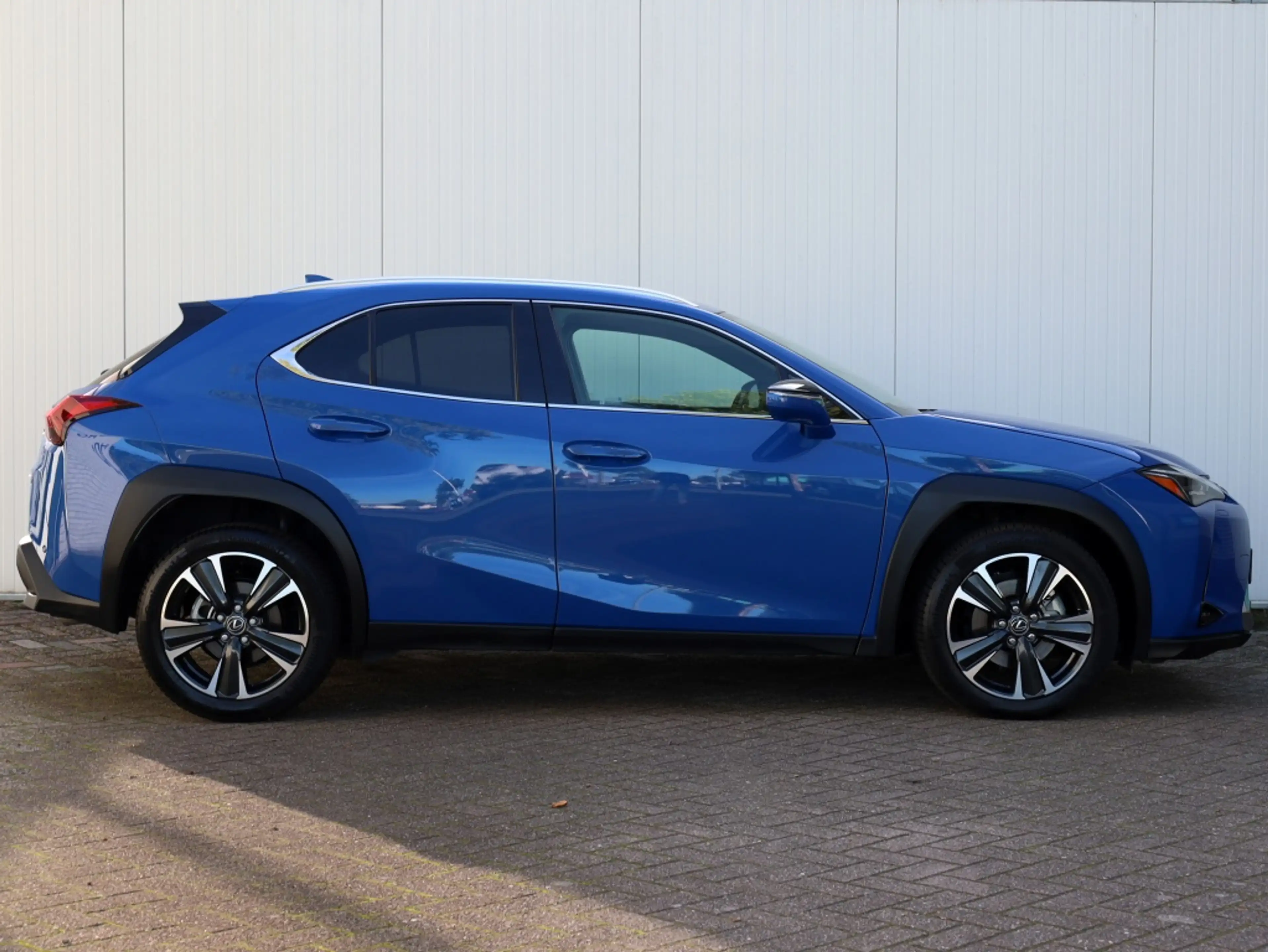 Lexus UX 300h Luxury Line | Leder | Premium Navi | El Achterklep — photo 6