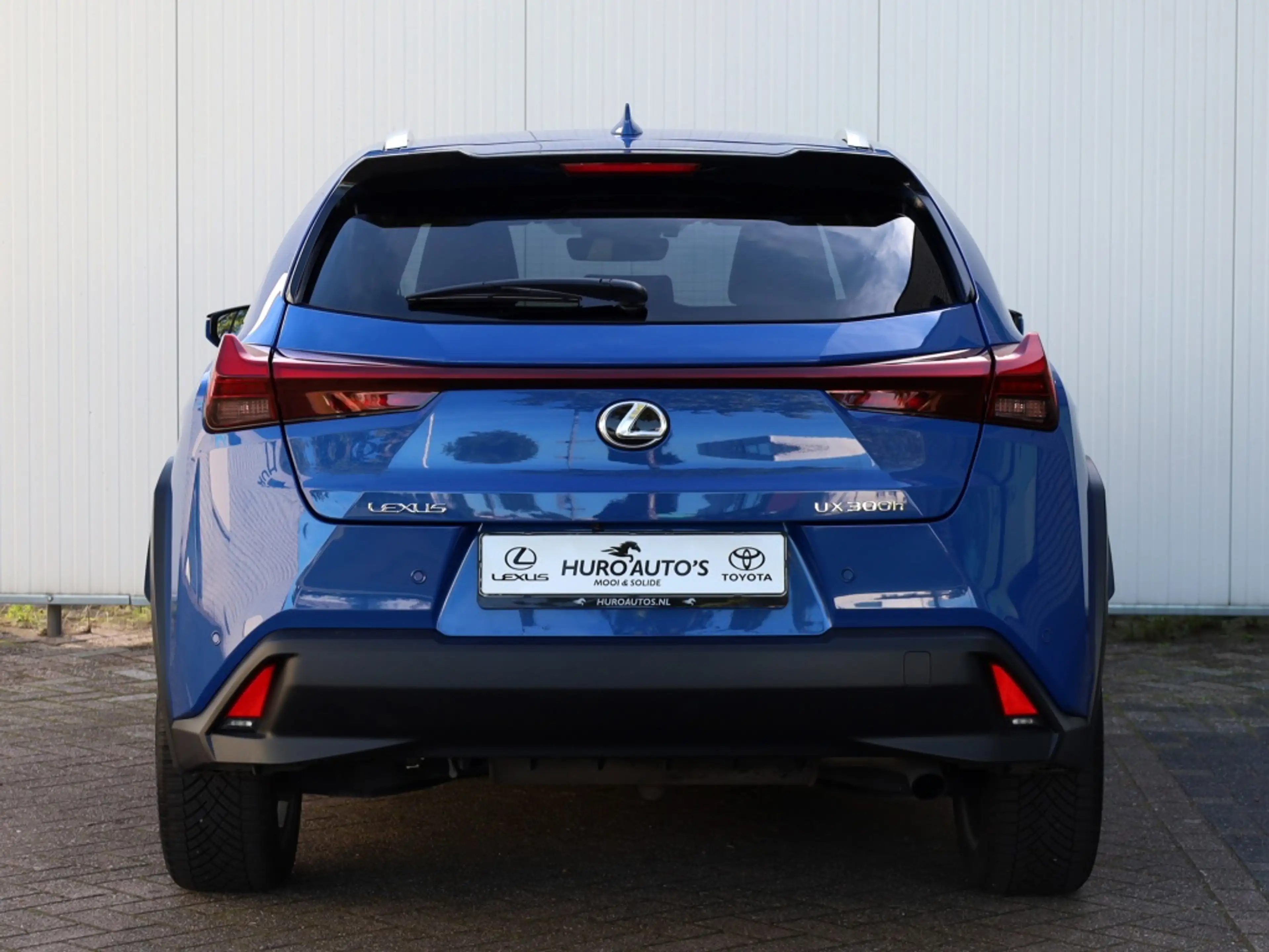 Lexus UX 300h Luxury Line | Leder | Premium Navi | El Achterklep — photo 4