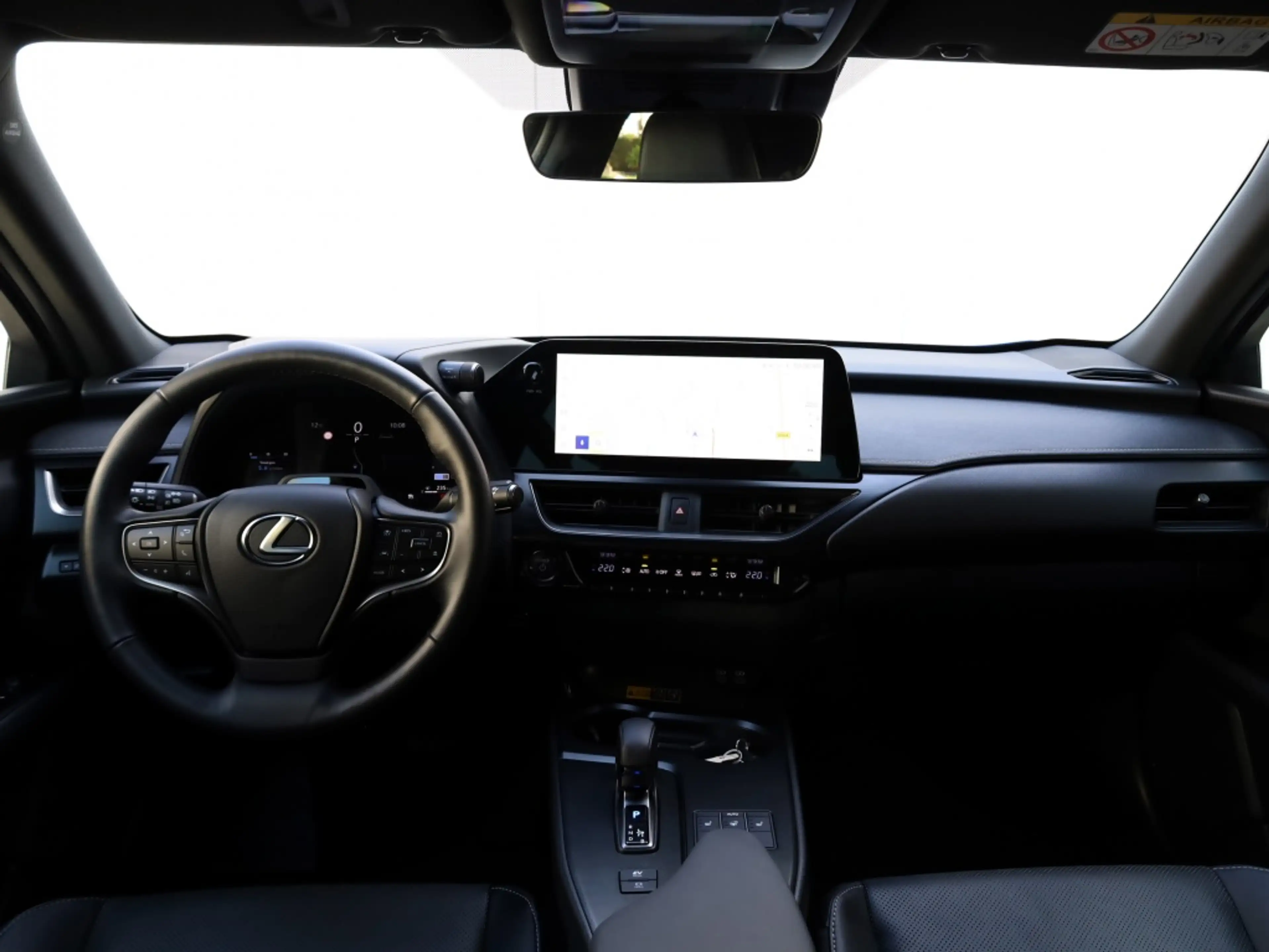 Lexus UX 300h Luxury Line | Leder | Premium Navi | El Achterklep — photo 3