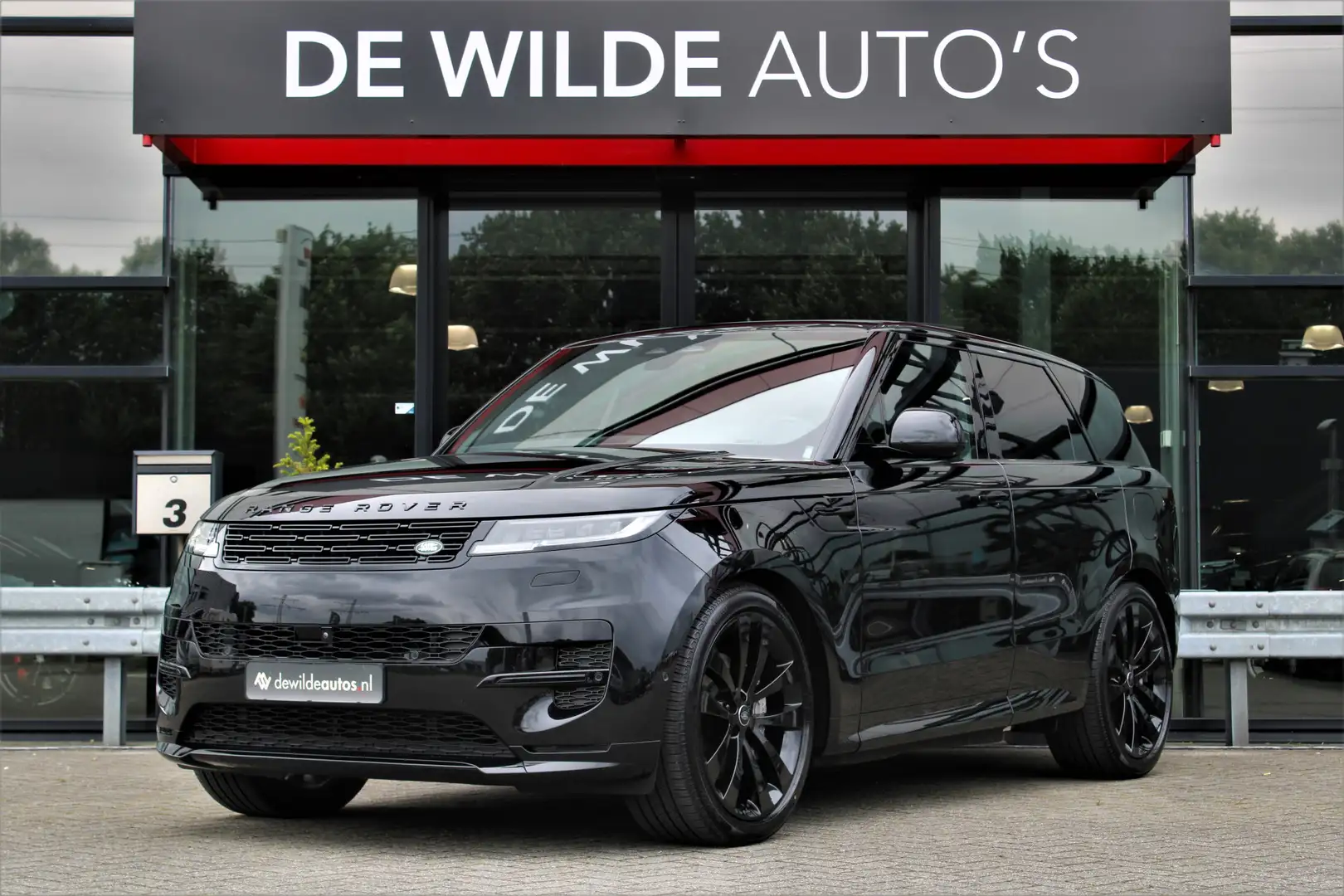 Land Rover Range Rover Sport 3.0 P460e Dynamic SE Pano SoftClose Head-up 23-inc Zwart - 1
