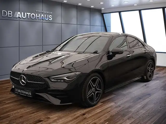 Mercedes-Benz CLA 180 AMG Line DCT