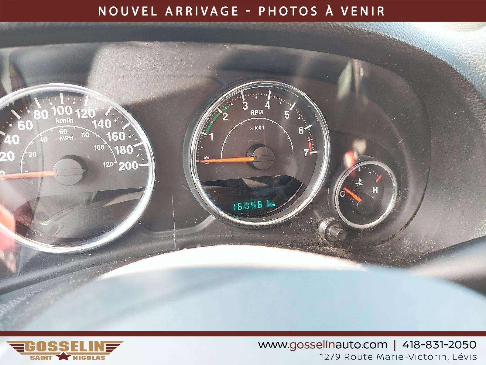 2016 Jeep Wrangler 4 RM, 4 portes, Sport — снимка 1