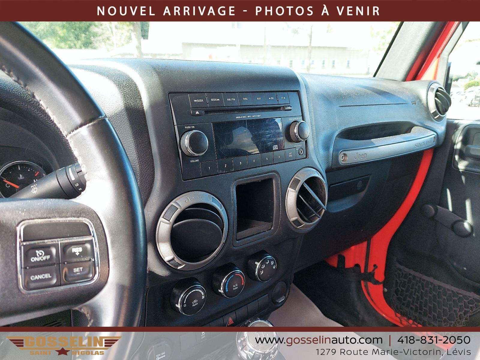 2016 Jeep Wrangler 4 RM, 4 portes, Sport — снимка 1