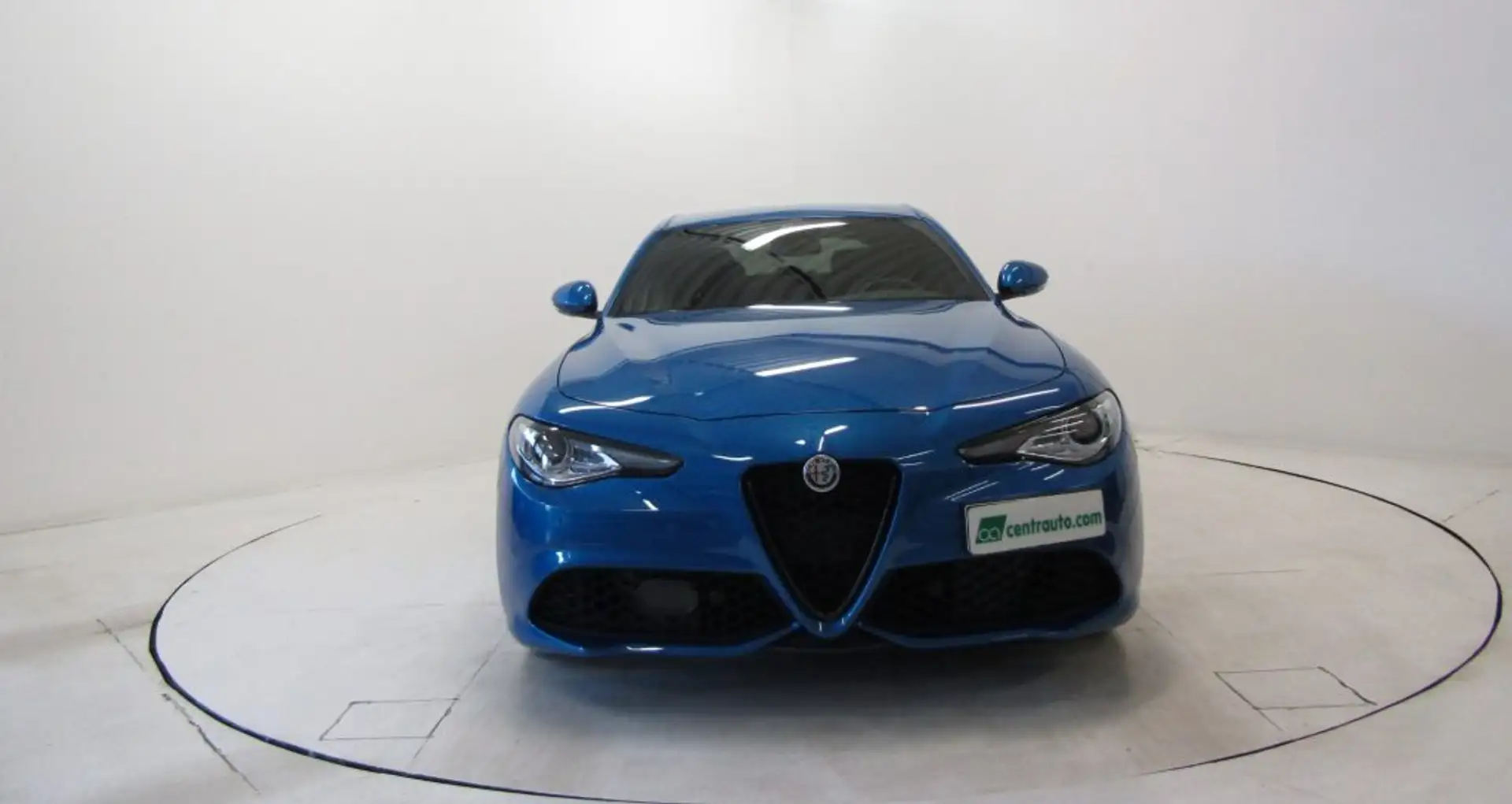 Alfa Romeo Giulia 2.2 D AT8 AWD Q4 Veloce *PELLE* Kék - 2