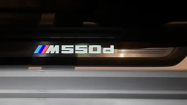 BMW 550 d xDrive*PANO*B&W*Massage*TV*NP: 138.000** Ansicht 48