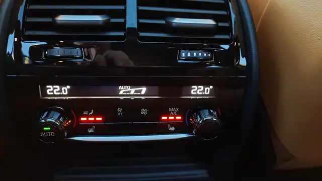 BMW 550 d xDrive*PANO*B&W*Massage*TV*NP: 138.000** Ansicht 32