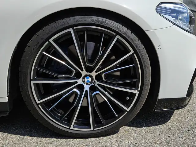 BMW 550 d xDrive*PANO*B&W*Massage*TV*NP: 138.000** Ansicht 8