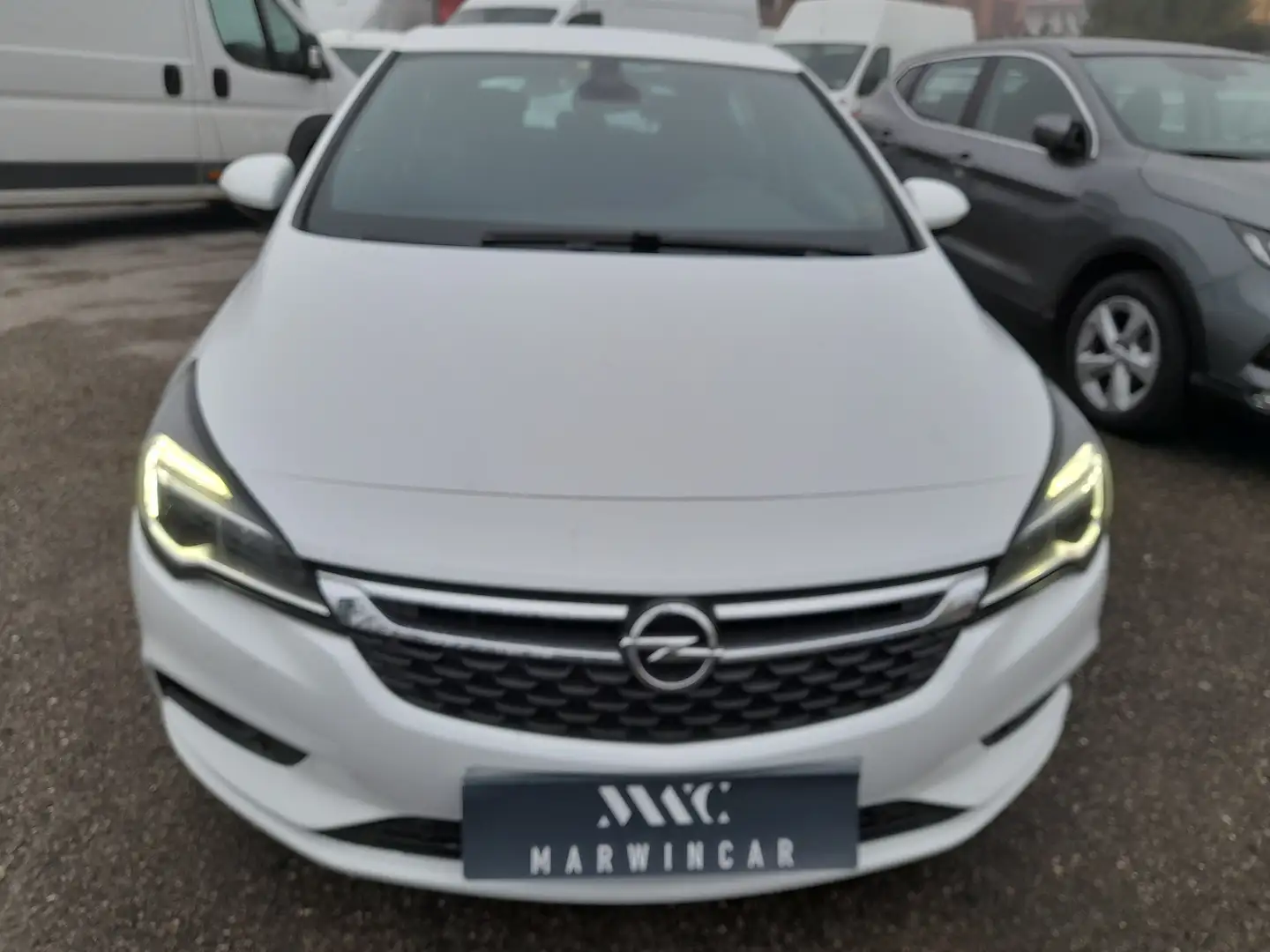 Opel Astra 5p 1.6 cdti Dynamic s&s Wit - 2