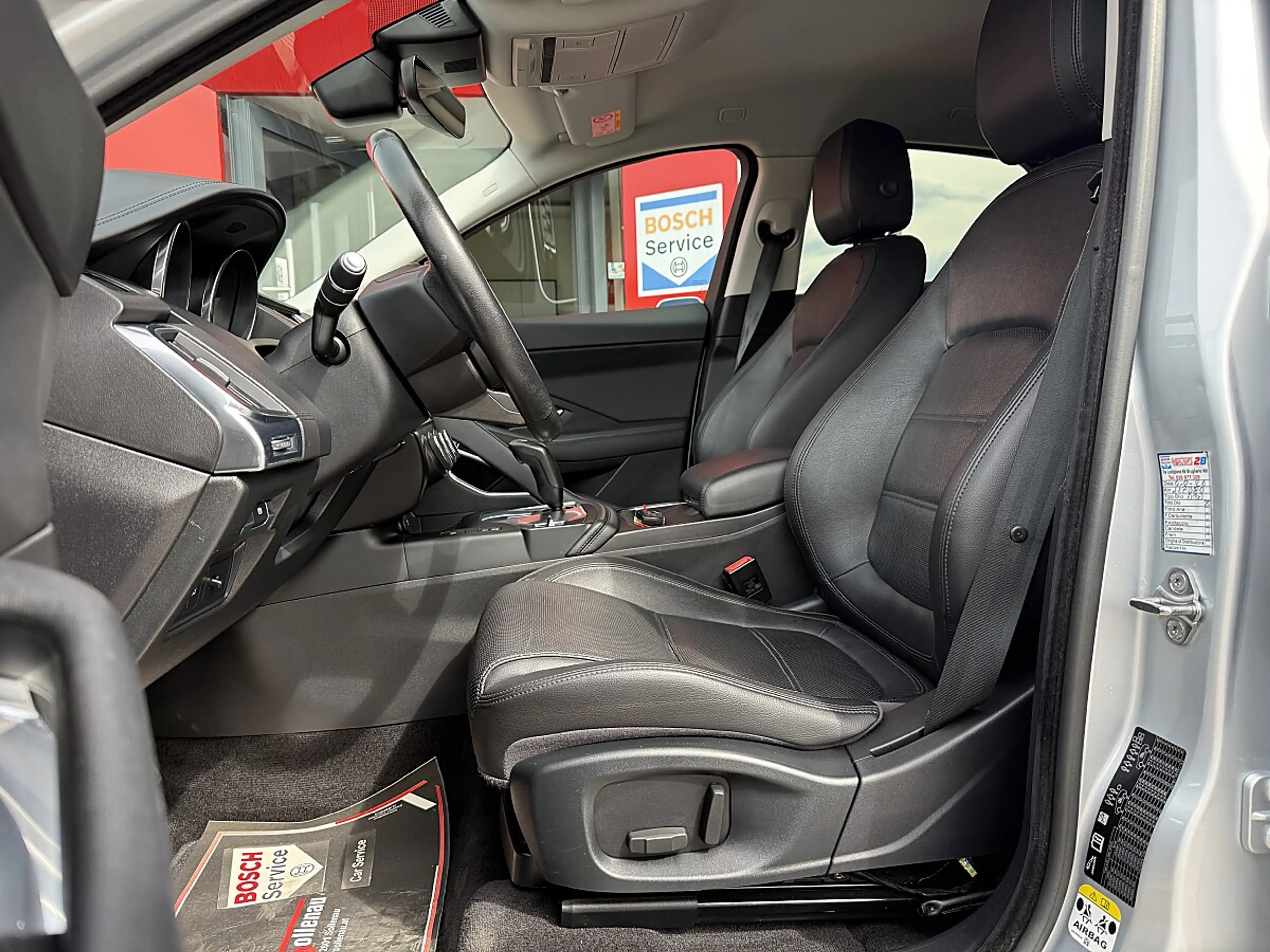 Jaguar E-Pace E-PACE D150 S AWD EURO 6d-TEMP — photo 13
