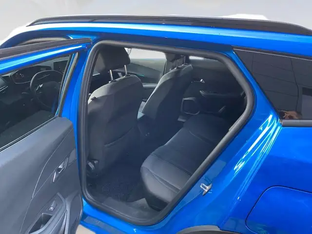Peugeot 2008 view 8
