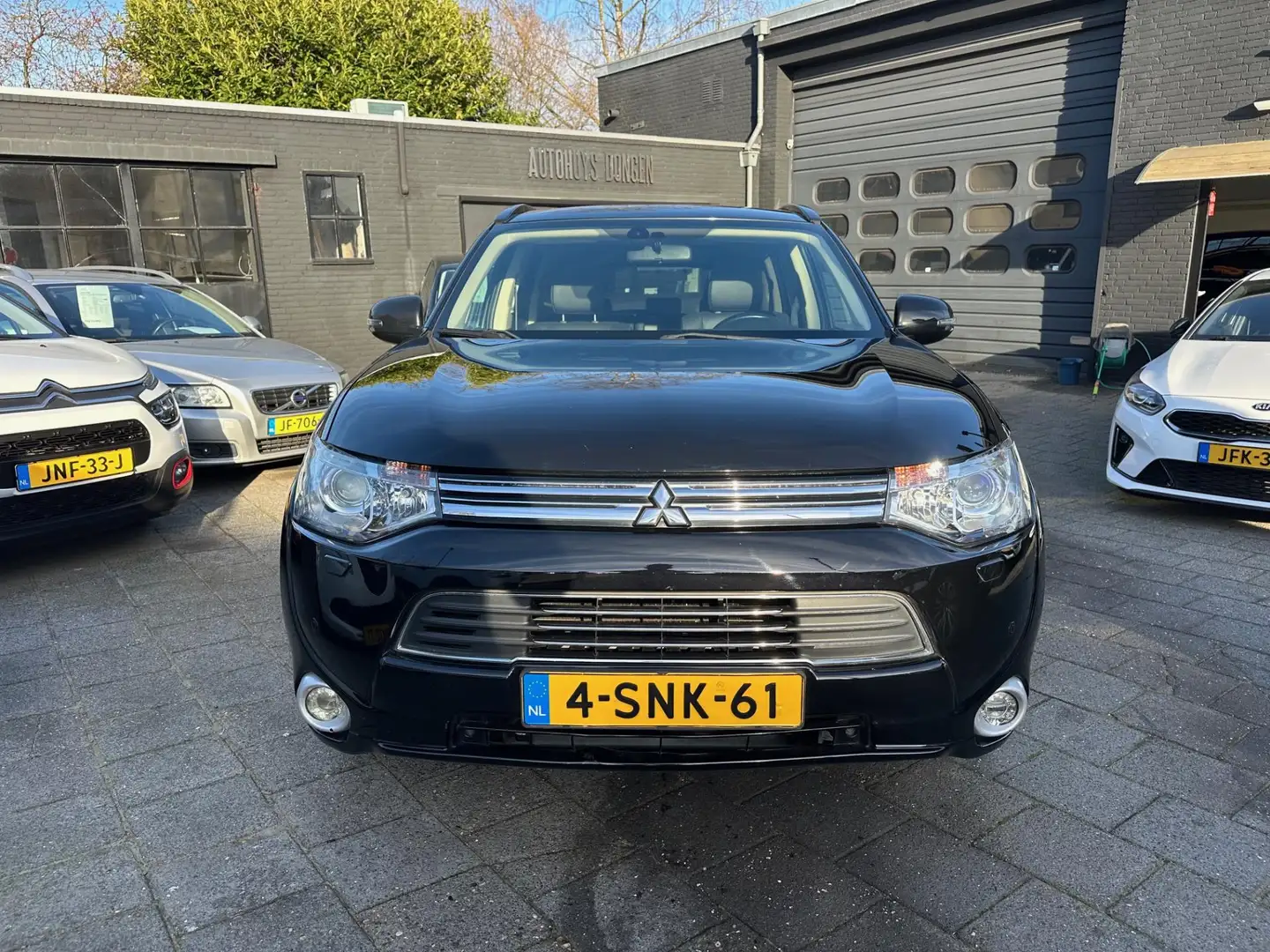 Mitsubishi Outlander 2.0 PHEV Instyle! Elek Sch Dak! Navigatie! Zwart - 2