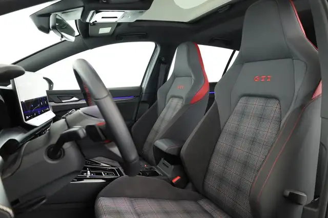 Volkswagen Golf view 8