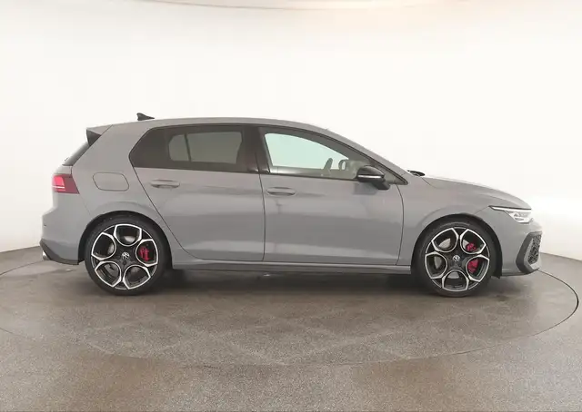 Volkswagen Golf view 5