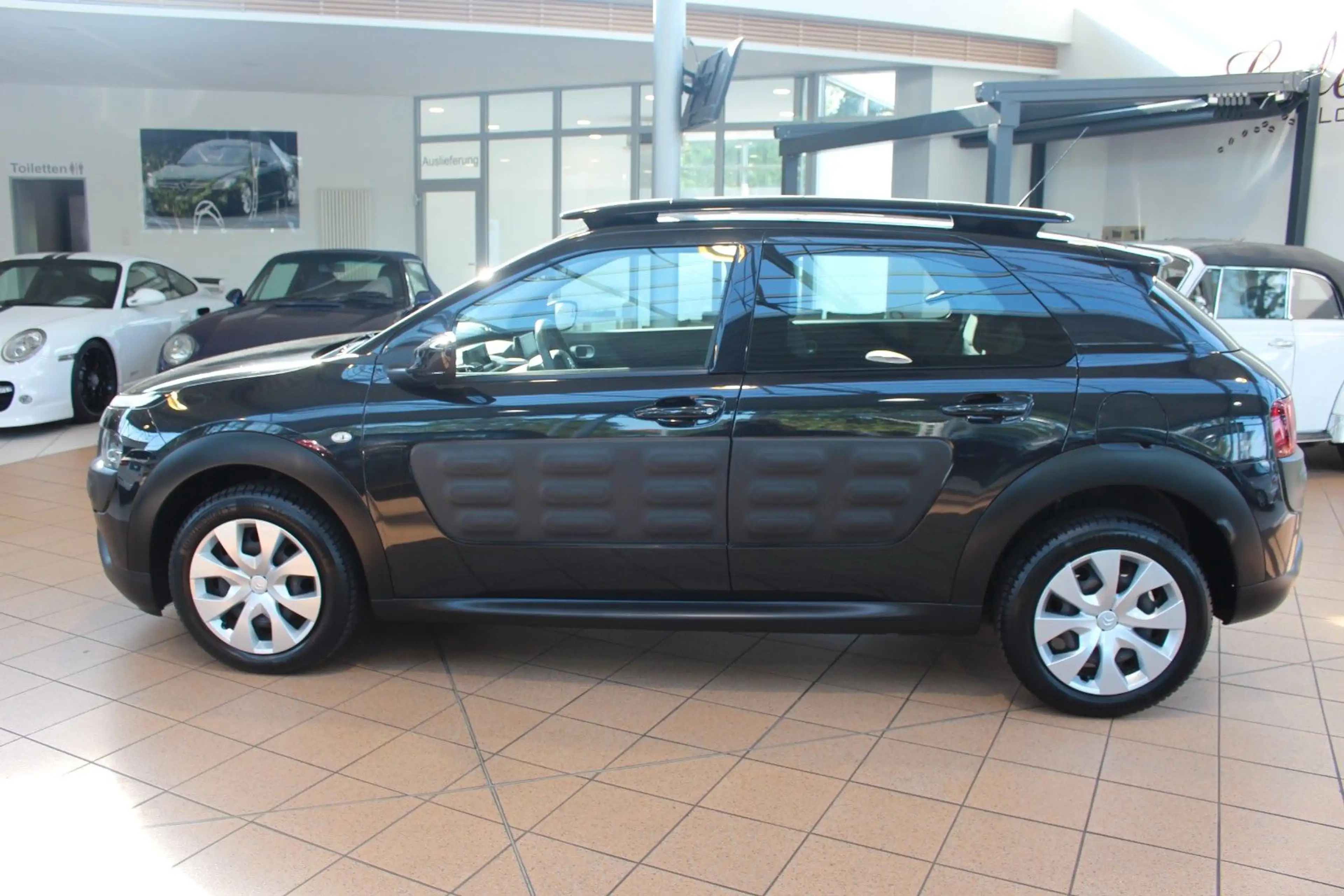 Citroen C4 Cactus Feel+ Kamera+PDC+SHZ+ — photo 3