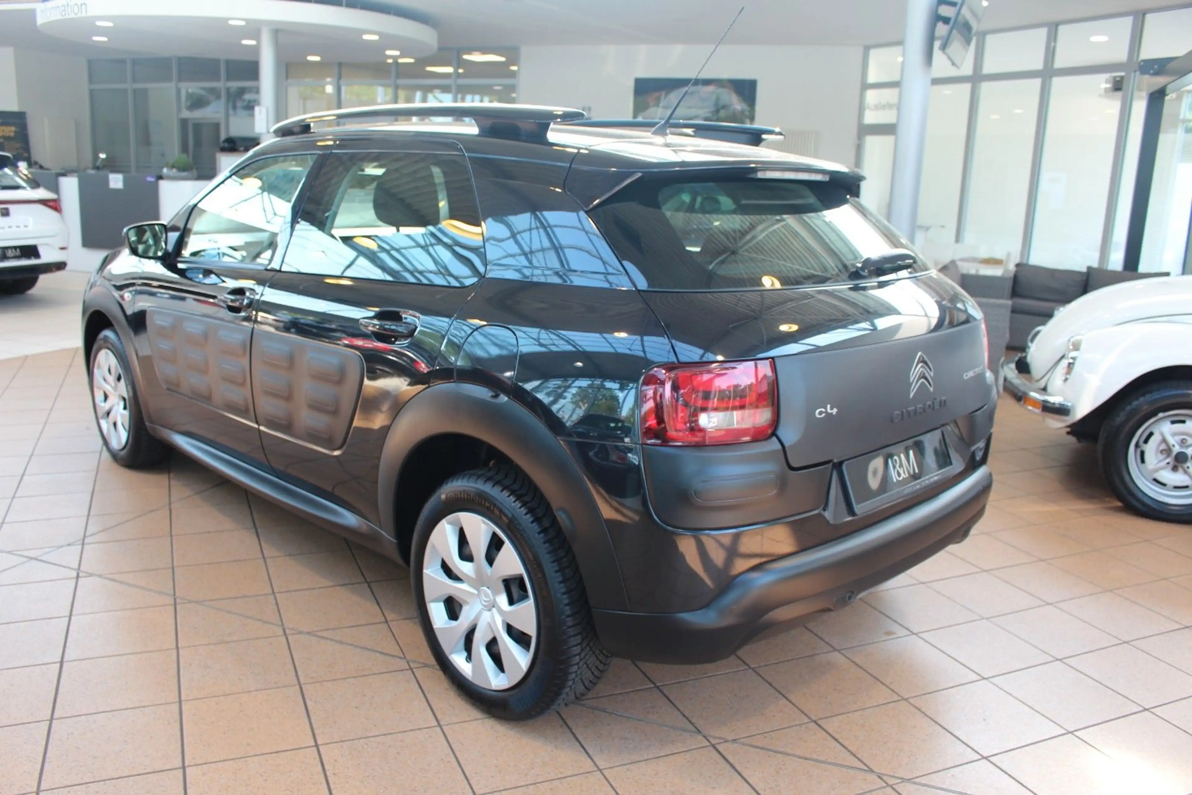 Citroen C4 Cactus Feel+ Kamera+PDC+SHZ+ — photo 4