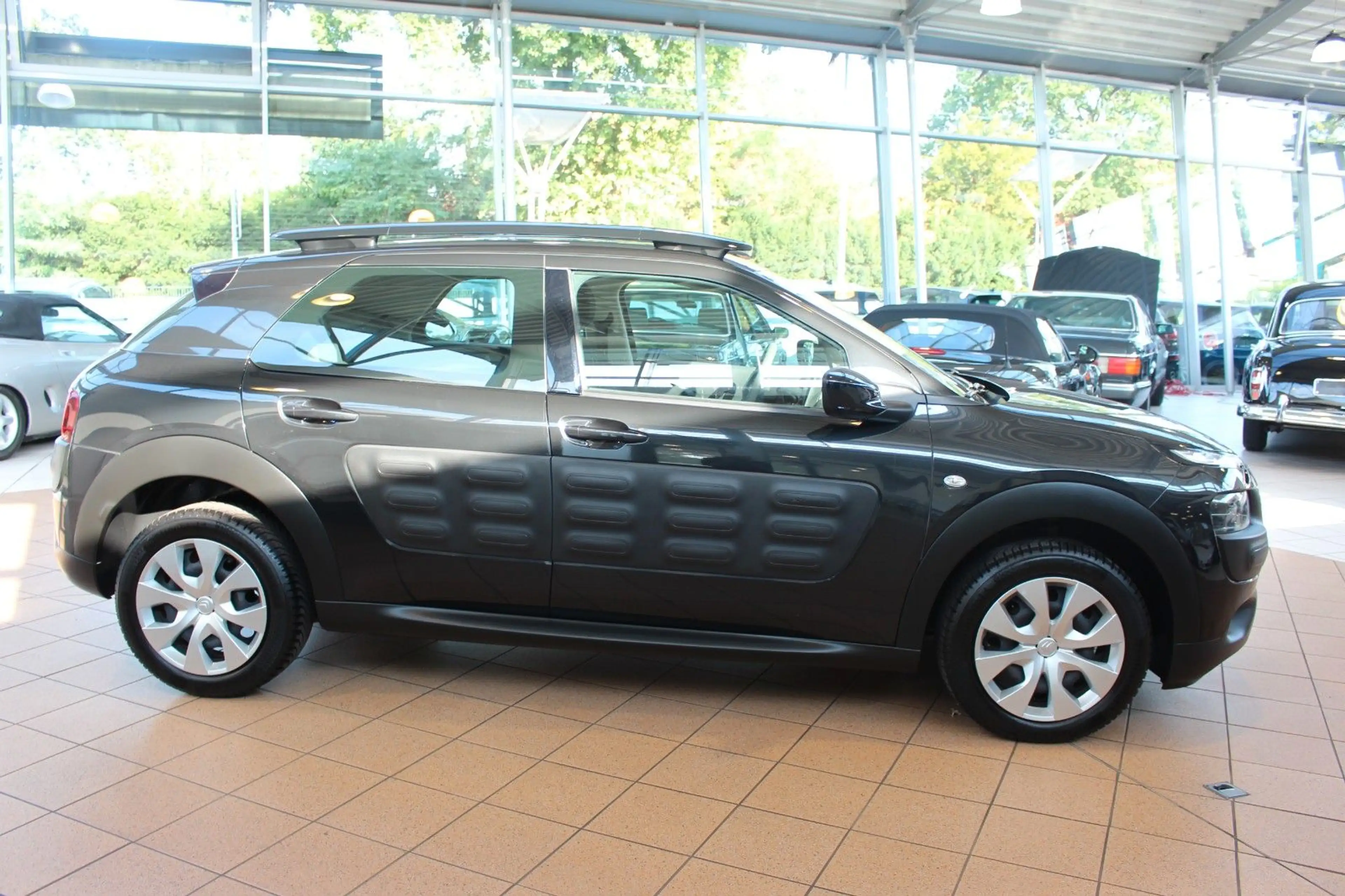 Citroen C4 Cactus Feel+ Kamera+PDC+SHZ+ — photo 7