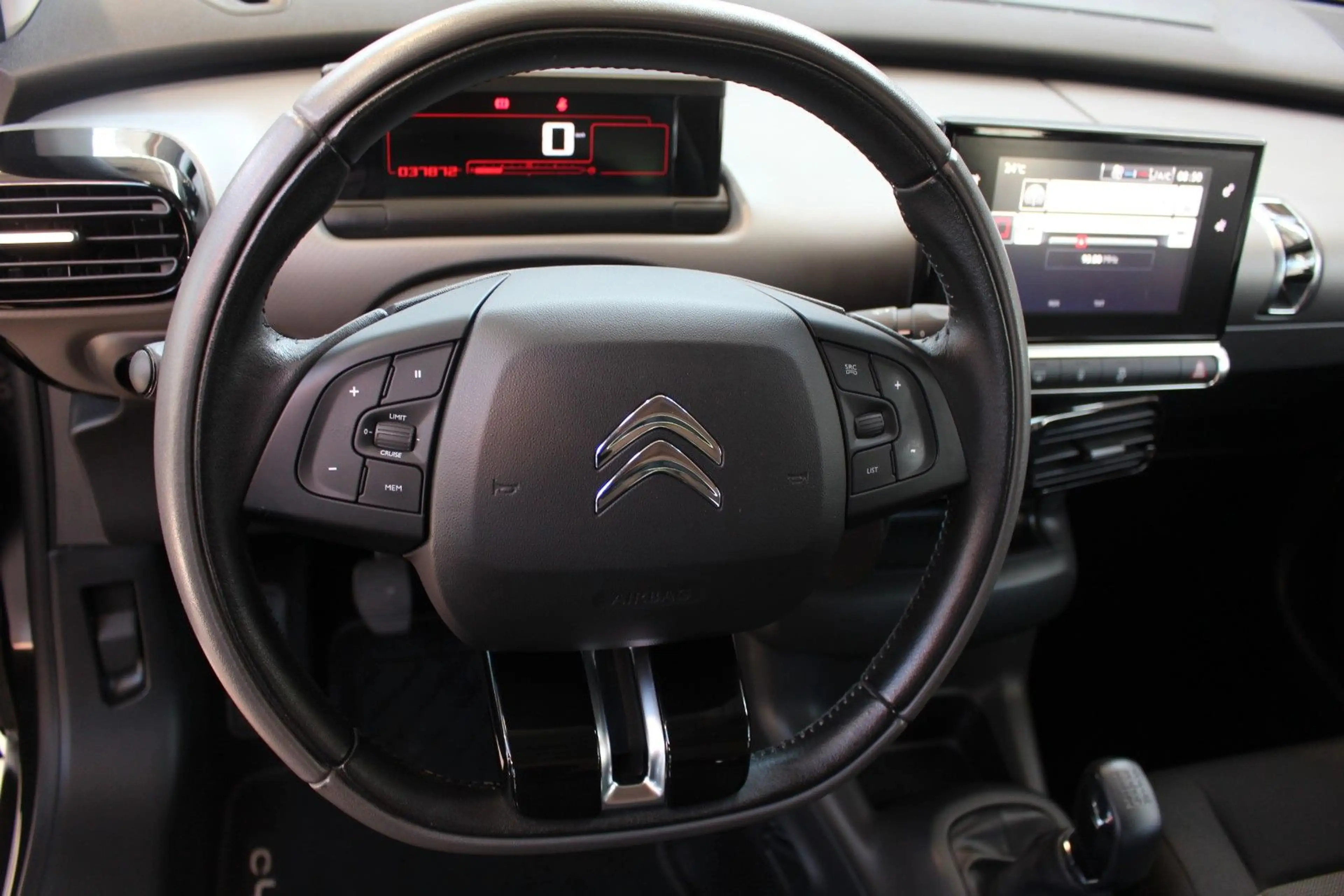 Citroen C4 Cactus Feel+ Kamera+PDC+SHZ+ — photo 11