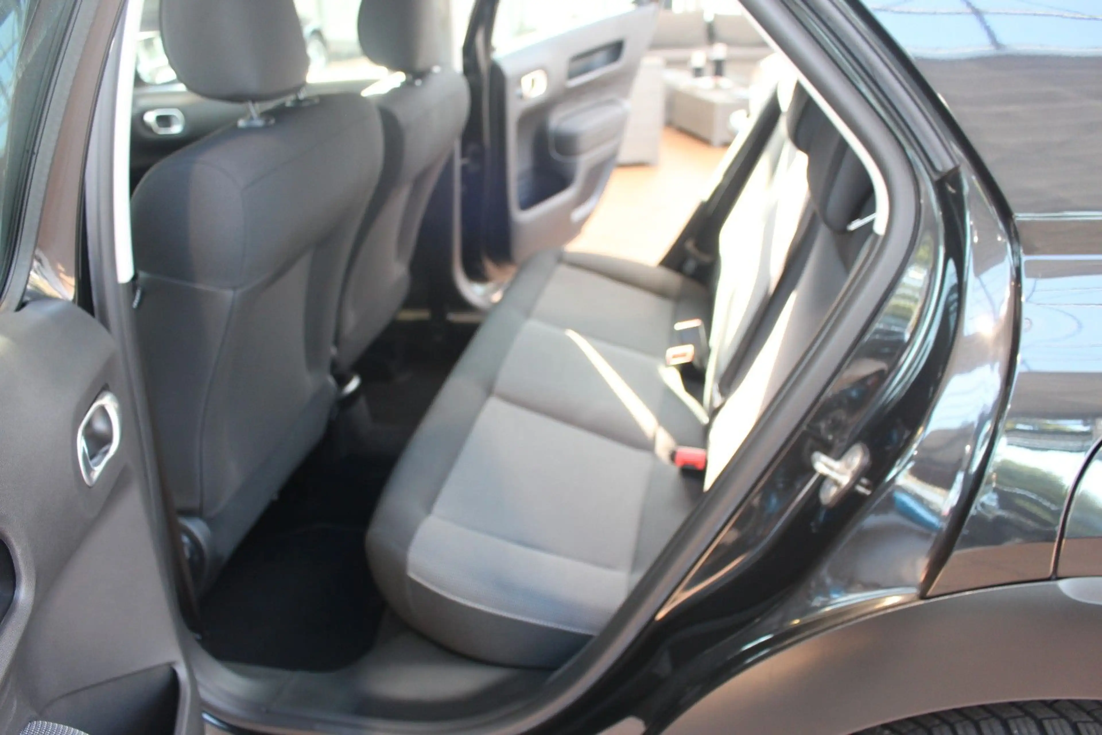 Citroen C4 Cactus Feel+ Kamera+PDC+SHZ+ — photo 15