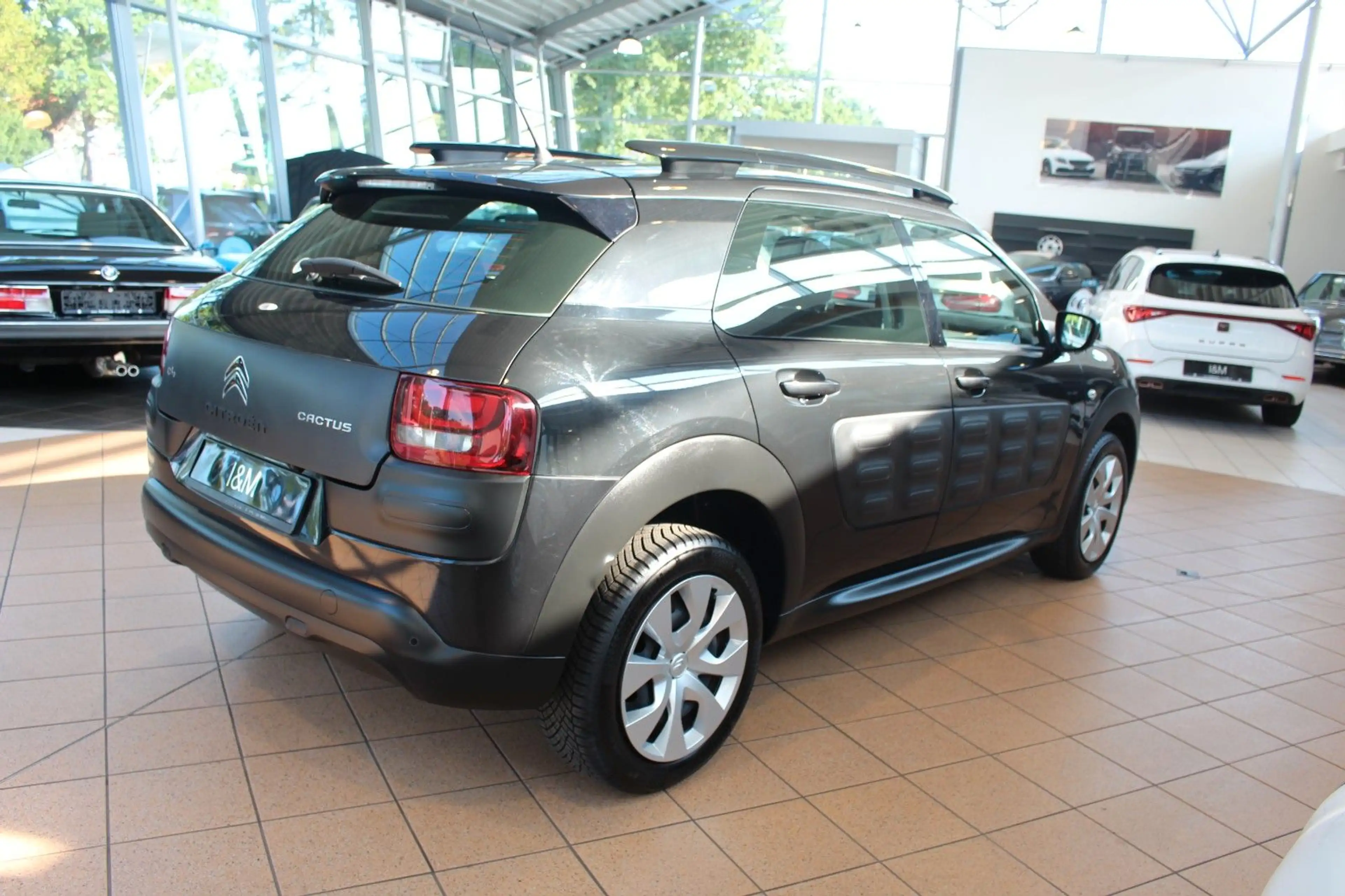 Citroen C4 Cactus Feel+ Kamera+PDC+SHZ+ — photo 6