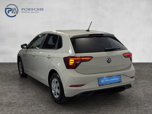Volkswagen Polo view 4