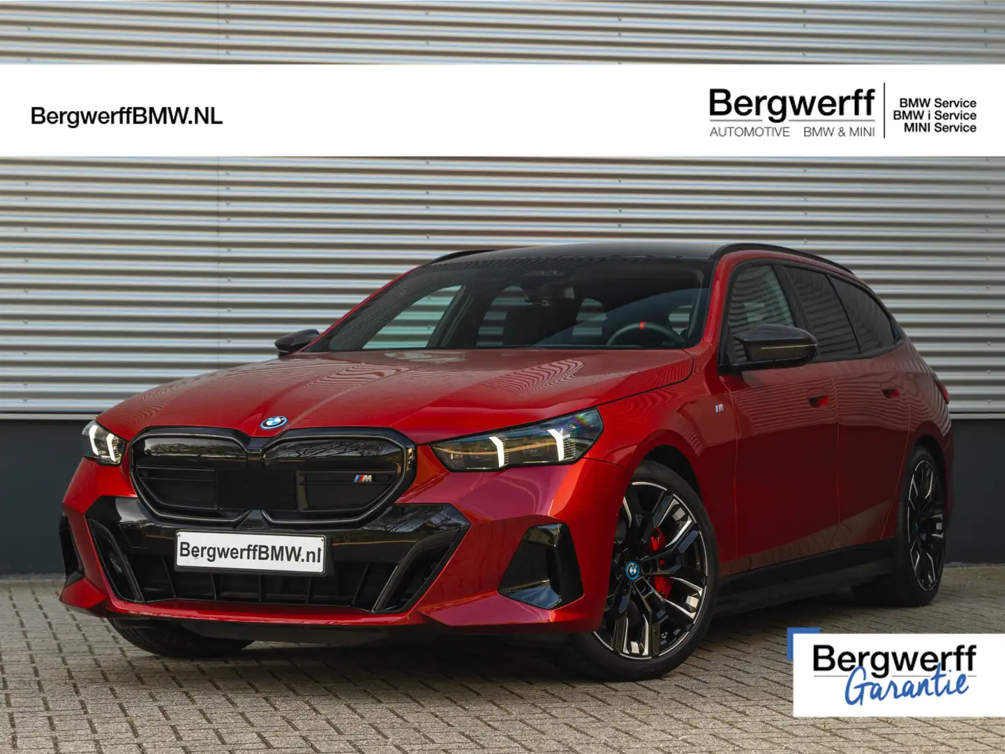 BMW i5 Touring M60 xDrive - Onderstel Prof - Pano - Carbo Rouge - 1