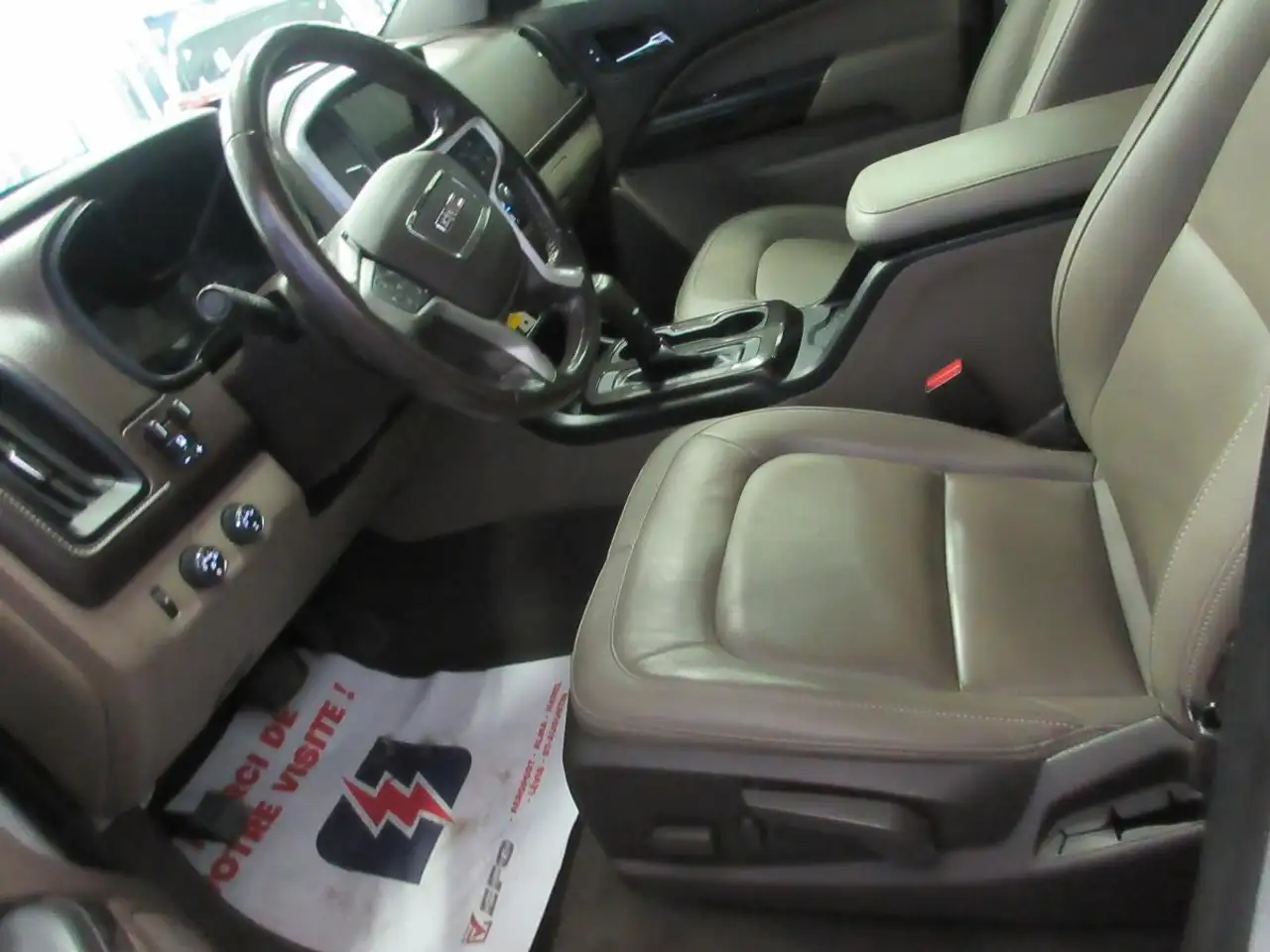 GMC Canyon снимка GMC Canyon